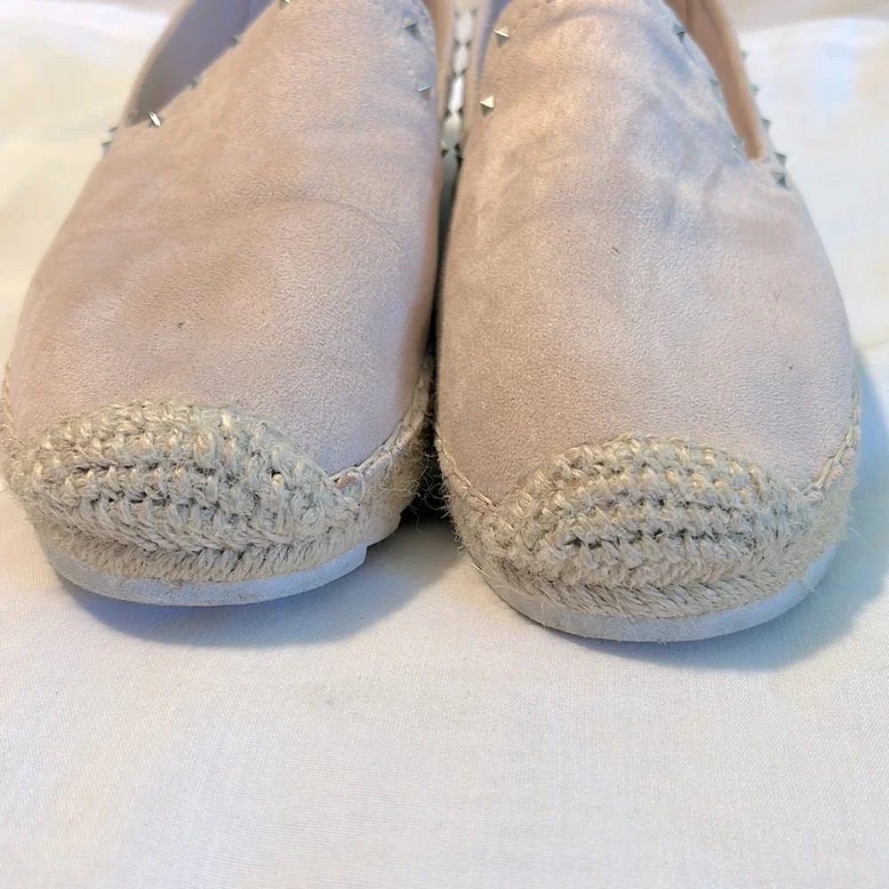 Ladies Marc Fisher Pink Suede Rockstud Espadrilles Size 9.5